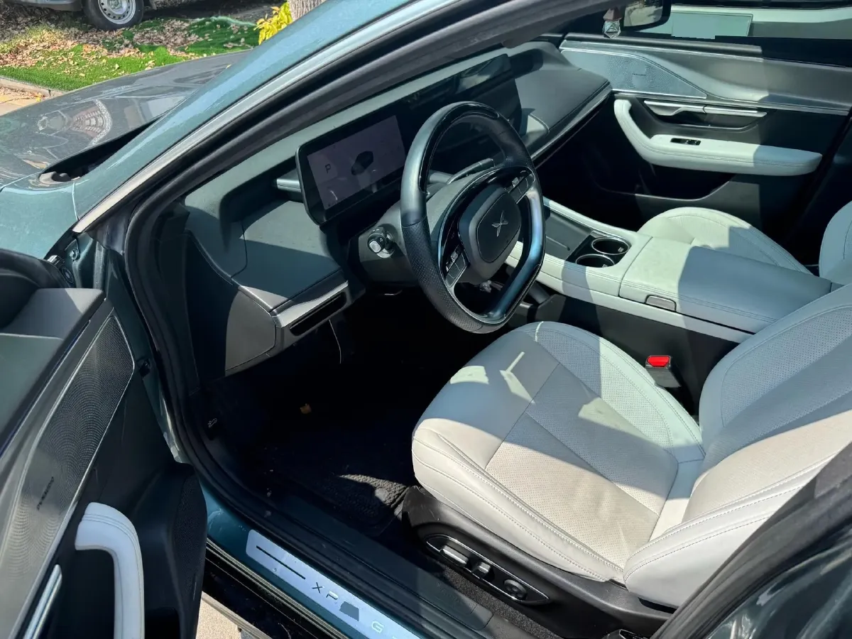 2023 Xpeng P7 BEV 86.2KWH,autocango,china used car exporter,china ev exporter,chinese used car exporter,chinese used ev exporter