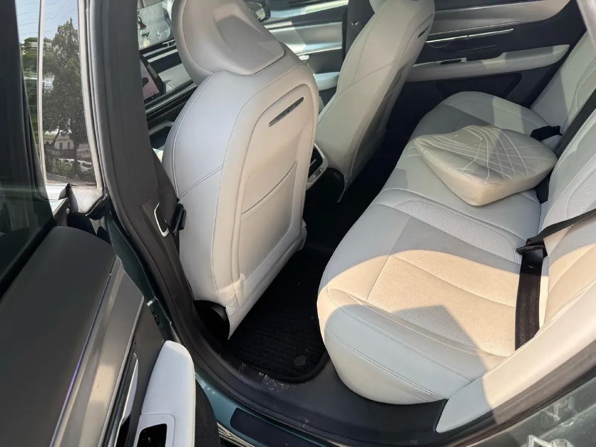 2023 Xpeng P7 BEV 86.2KWH,autocango,china used car exporter,china ev exporter,chinese used car exporter,chinese used ev exporter