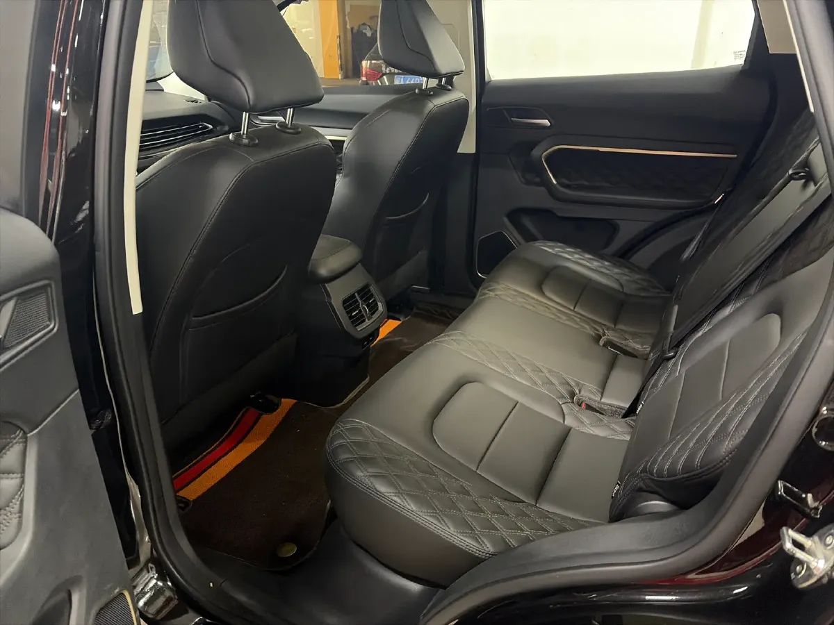 2019 Haval H6 1.5T 169HP L4 7DCT,autocango,china used car exporter,china ev exporter,chinese used car exporter,chinese used ev exporter