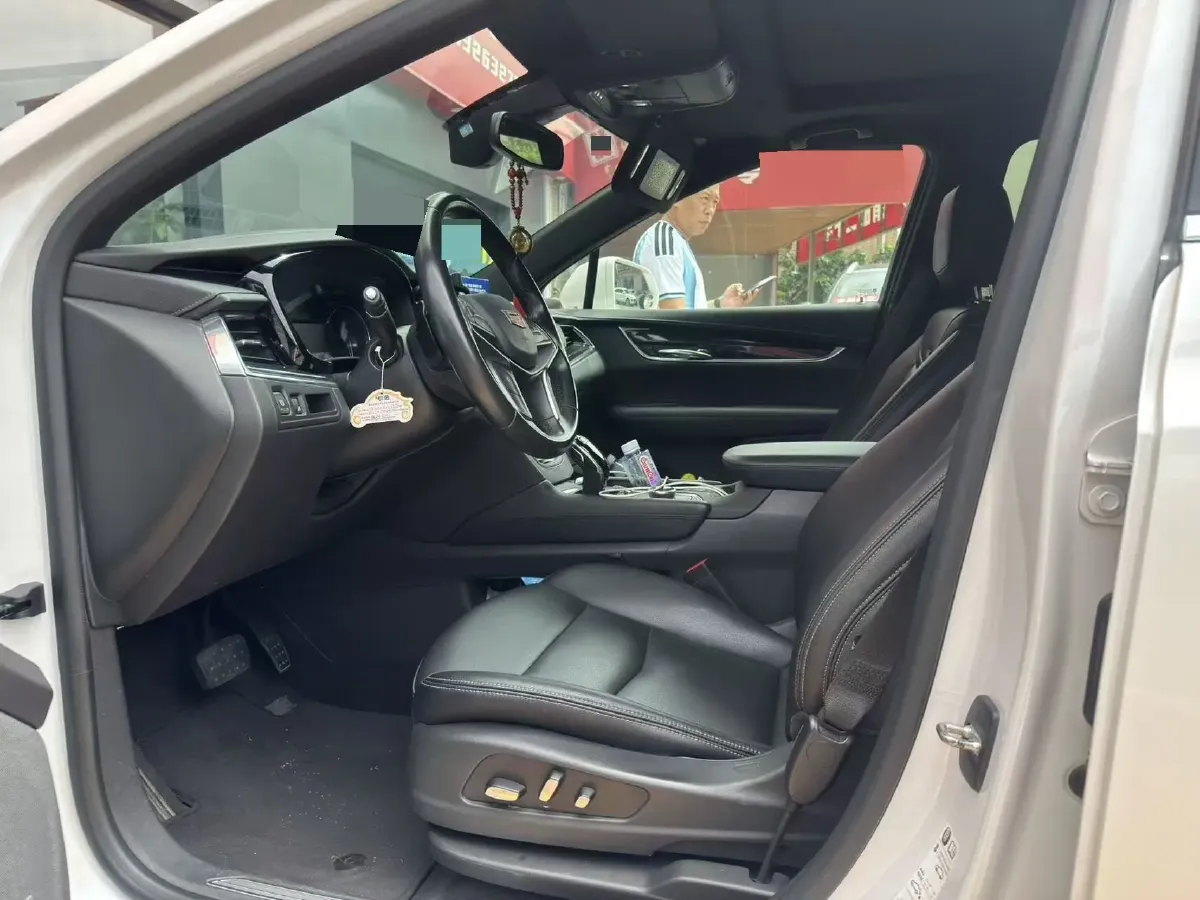 2021 Cadillac XT5 2.0T 237HP L4 9AT,autocango,china used car exporter,china ev exporter,chinese used car exporter,chinese used ev exporter