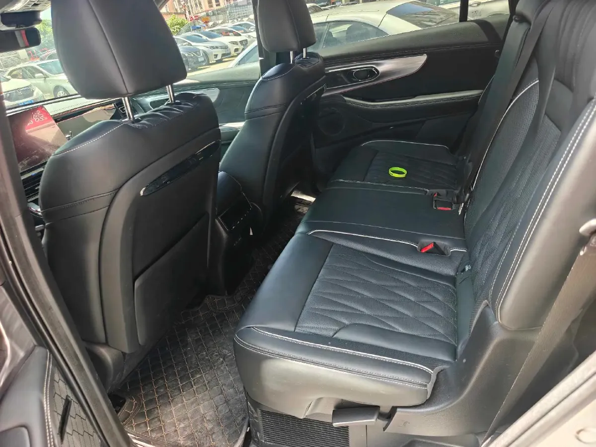 2022 GAC Trumpchi GS8 2.0T 190HP L4 E-CVT Hybrid,autocango,china used car exporter,china ev exporter,chinese used car exporter,chinese used ev exporter