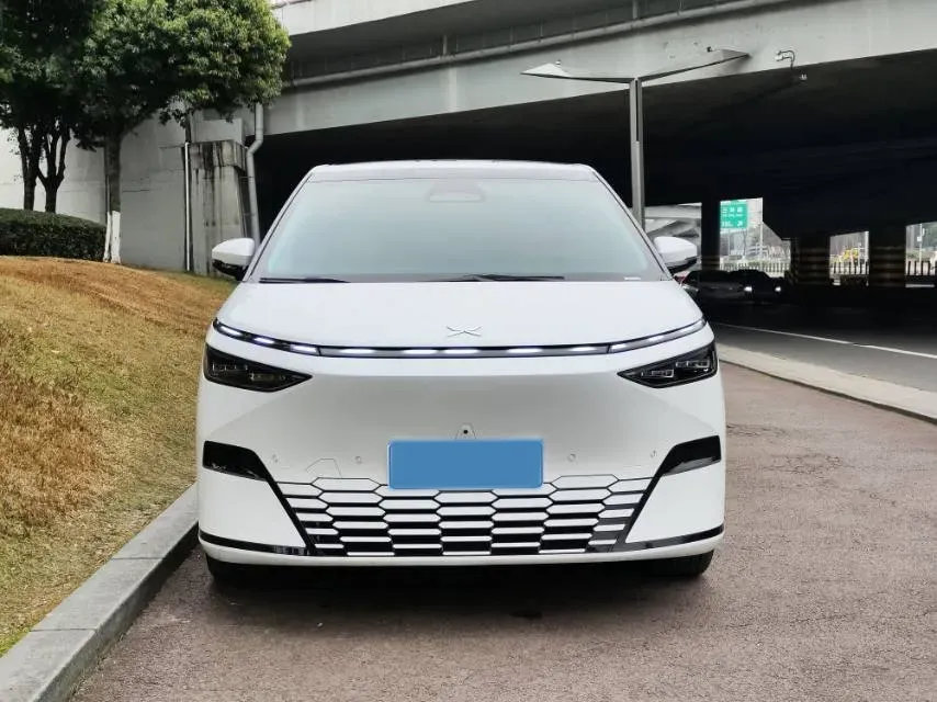2025 Xpeng X9 BEV,autocango,china used car exporter,china ev exporter,chinese used car exporter,chinese used ev exporter