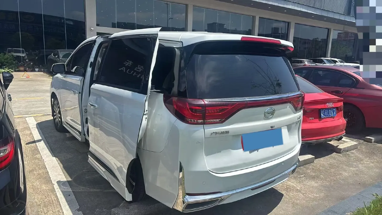 2021 GAC Trumpchi M8 2.0T 252HP L4 8AT,autocango,china used car exporter,china ev exporter,chinese used car exporter,chinese used ev exporter