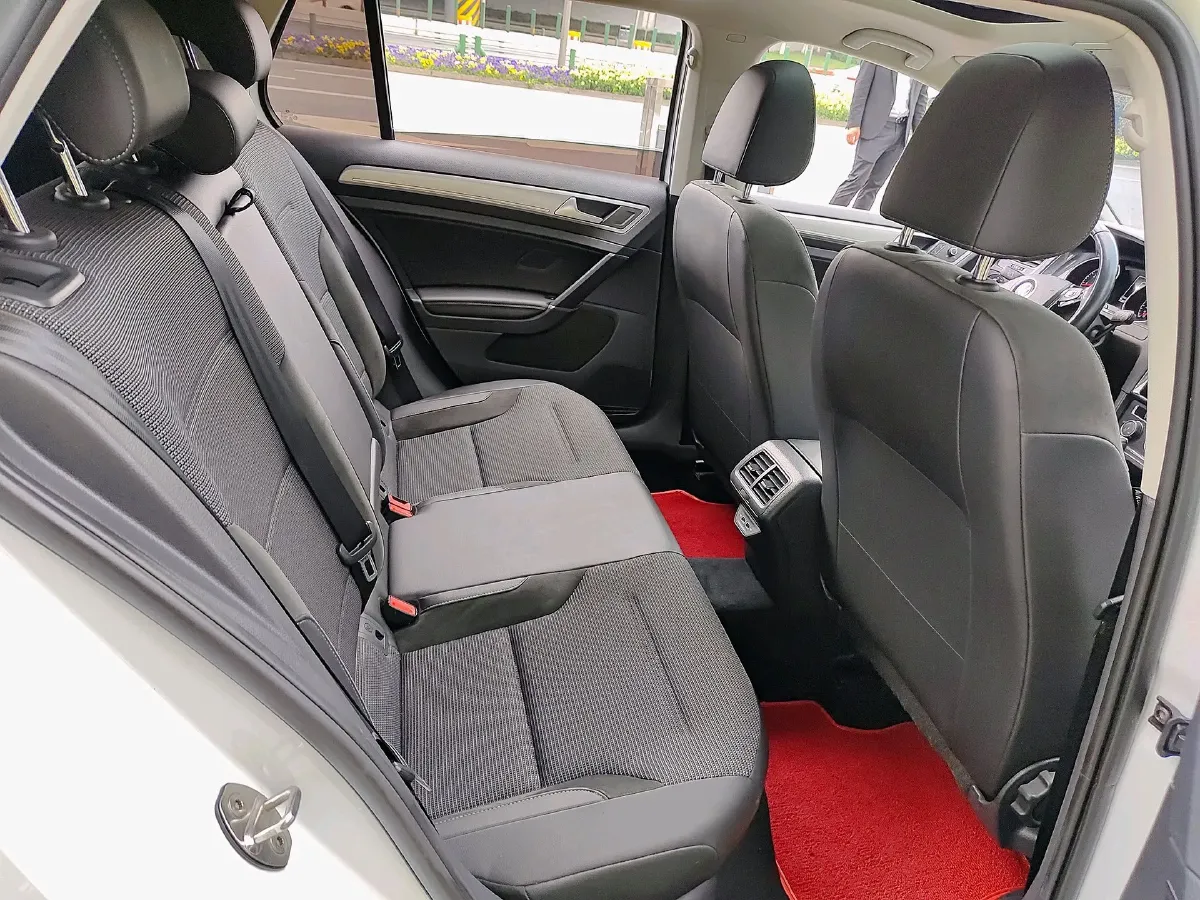 2020 Volkswagen Golf 1.4T 150HP L4 7DCT,autocango,china used car exporter,china ev exporter,chinese used car exporter,chinese used ev exporter