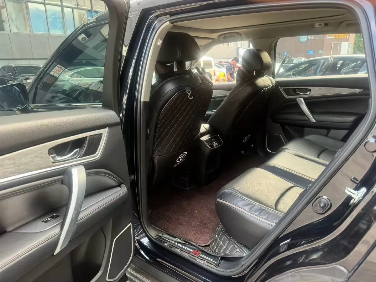 2022 BMW 5 Series 2.0T 252HP L4 8AT,autocango,china used car exporter,china ev exporter,chinese used car exporter,chinese used ev exporter