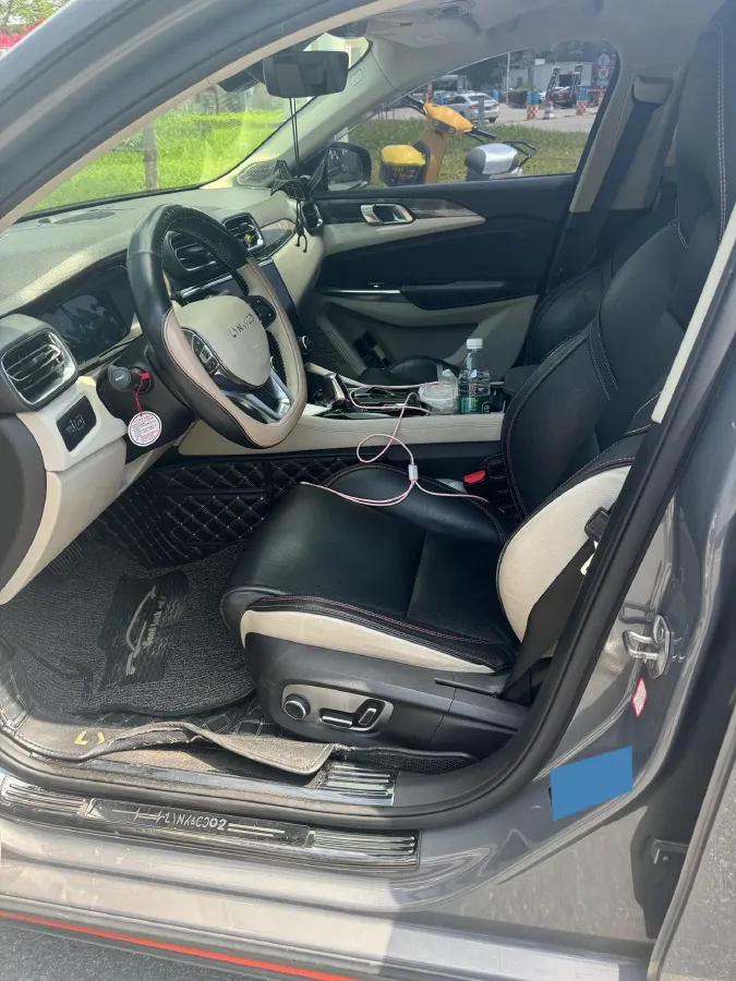 2018 Toyota C-HR 2.0L 171HP L4 CVT,autocango,china used car exporter,china ev exporter,chinese used car exporter,chinese used ev exporter