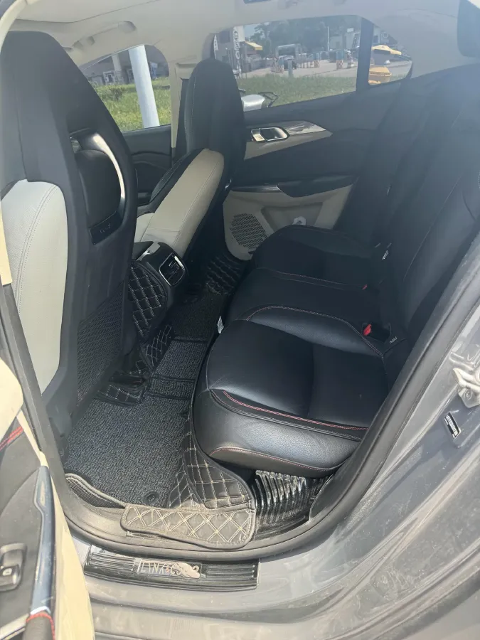 2018 Toyota C-HR 2.0L 171HP L4 CVT,autocango,china used car exporter,china ev exporter,chinese used car exporter,chinese used ev exporter