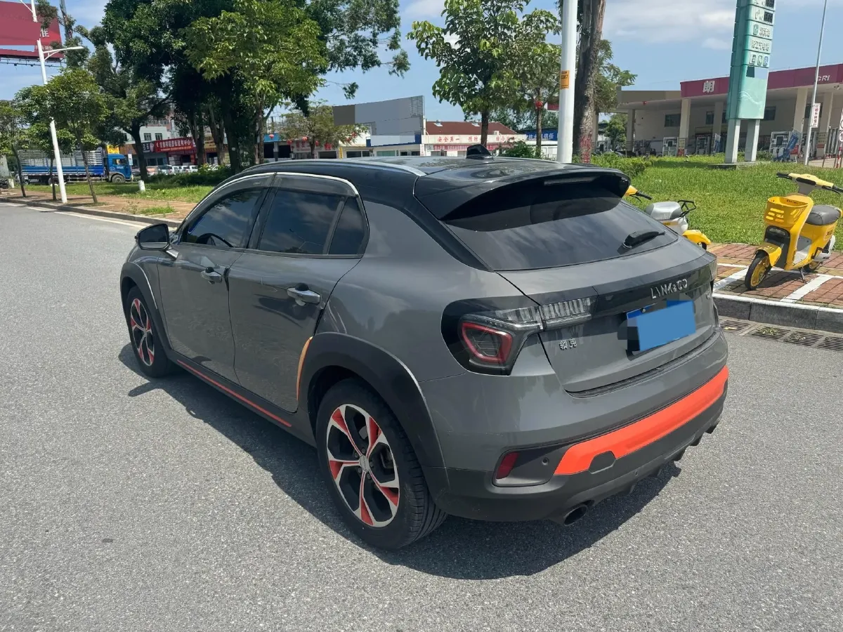 2018 Toyota C-HR 2.0L 171HP L4 CVT,autocango,china used car exporter,china ev exporter,chinese used car exporter,chinese used ev exporter