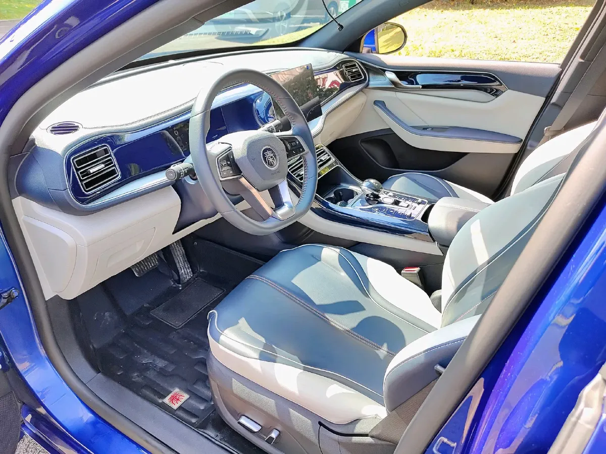 2021 Haval F7 1.5T 169HP L4 7DCT,autocango,china used car exporter,china ev exporter,chinese used car exporter,chinese used ev exporter