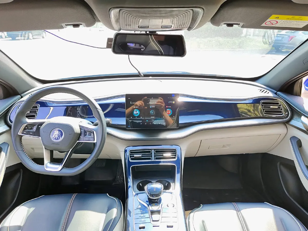 2021 Haval F7 1.5T 169HP L4 7DCT,autocango,china used car exporter,china ev exporter,chinese used car exporter,chinese used ev exporter