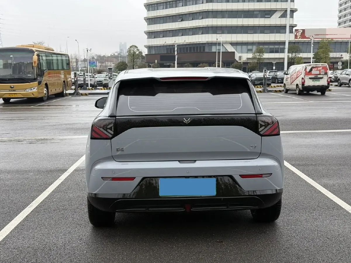 2025 ARCFOX T1 BEV,autocango,china used car exporter,china ev exporter,chinese used car exporter,chinese used ev exporter