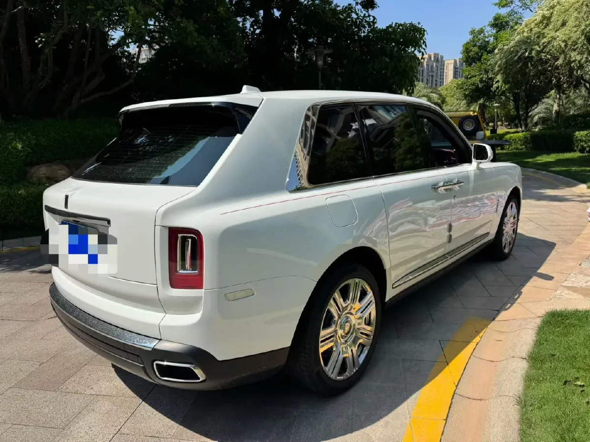 2018 Rolls-Royce Cullinan 6.7T 571HP V12 8AT,autocango,china used car exporter,china ev exporter,chinese used car exporter,chinese used ev exporter