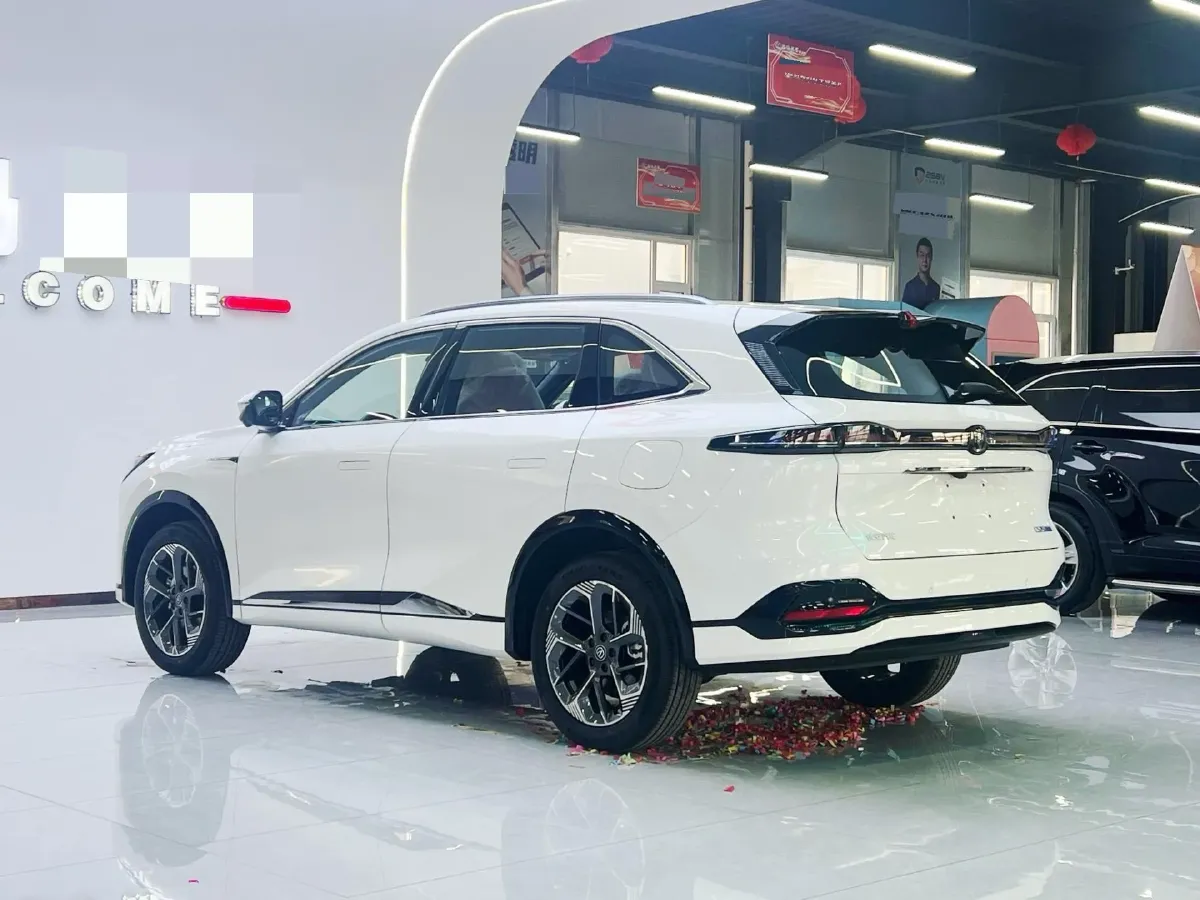 2025 ChangAn CS75 Plus 1.5T 192HP L4 8AT,autocango,china used car exporter,china ev exporter,chinese used car exporter,chinese used ev exporter