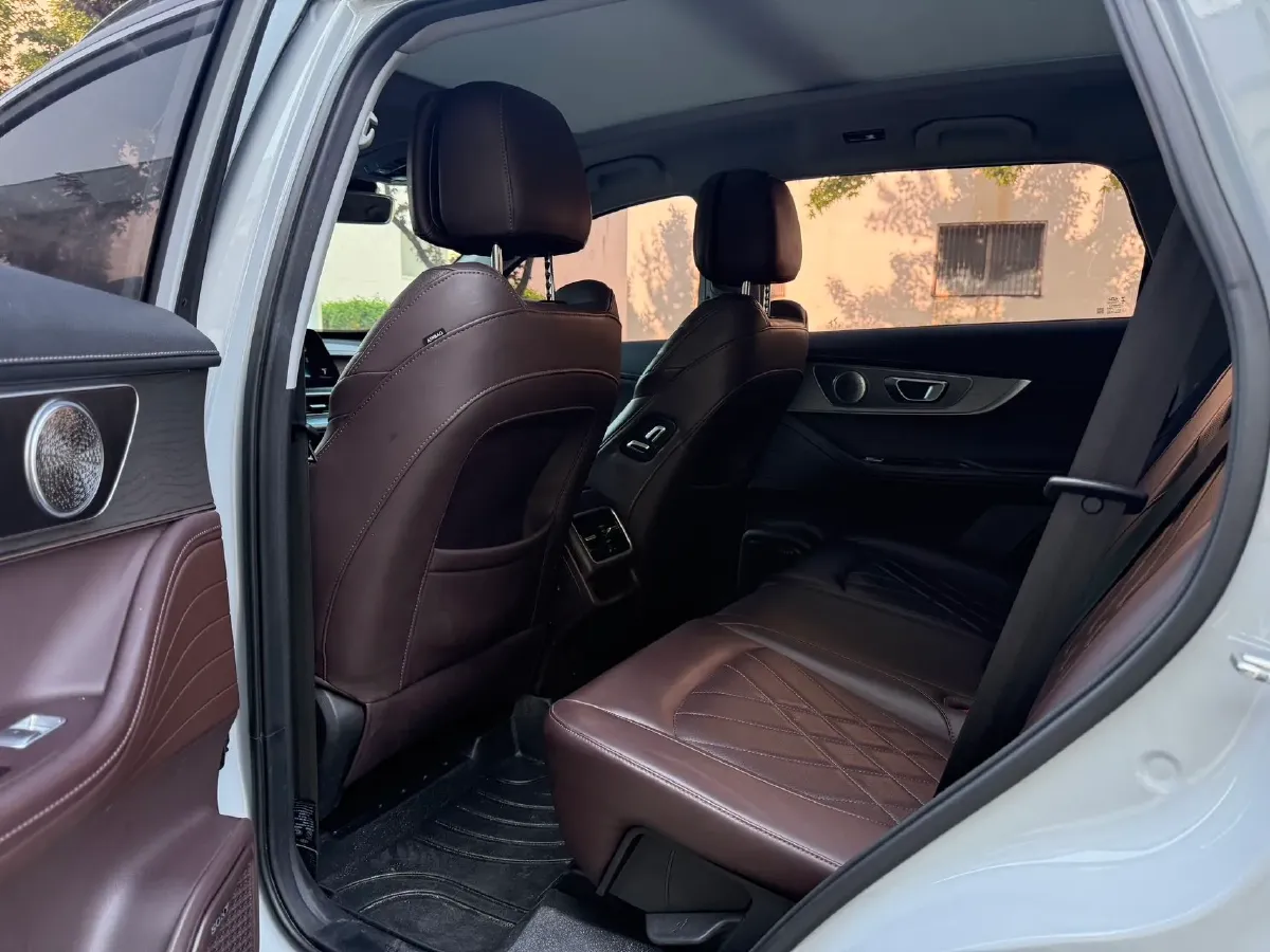 2022 Chery Tiggo 8 PRO 1.6T 197HP L4 7DCT,autocango,china used car exporter,china ev exporter,chinese used car exporter,chinese used ev exporter