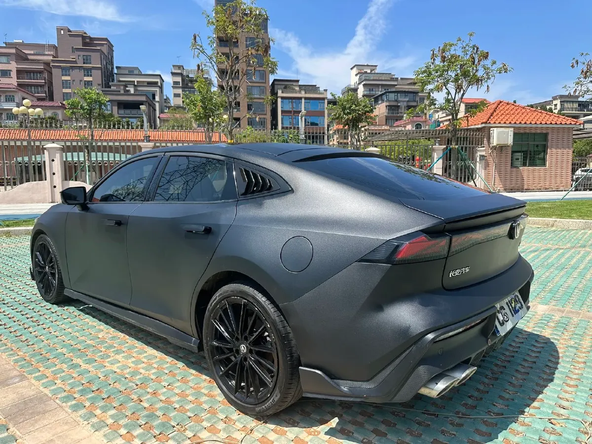 2023 ChangAn UNI-V 1.5T 188HP L4 7DCT,autocango,china used car exporter,china ev exporter,chinese used car exporter,chinese used ev exporter