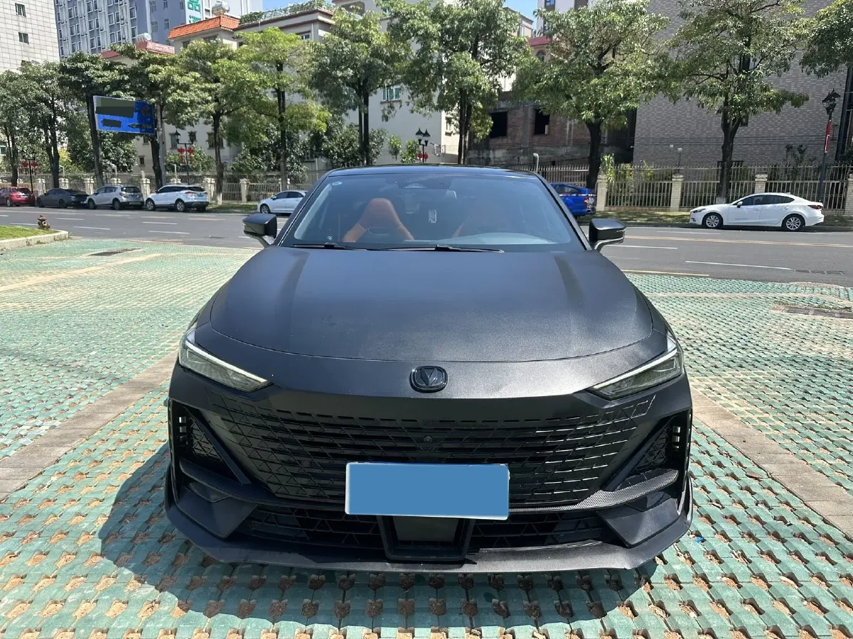 2023 ChangAn UNI-V 1.5T 188HP L4 7DCT,autocango,china used car exporter,china ev exporter,chinese used car exporter,chinese used ev exporter