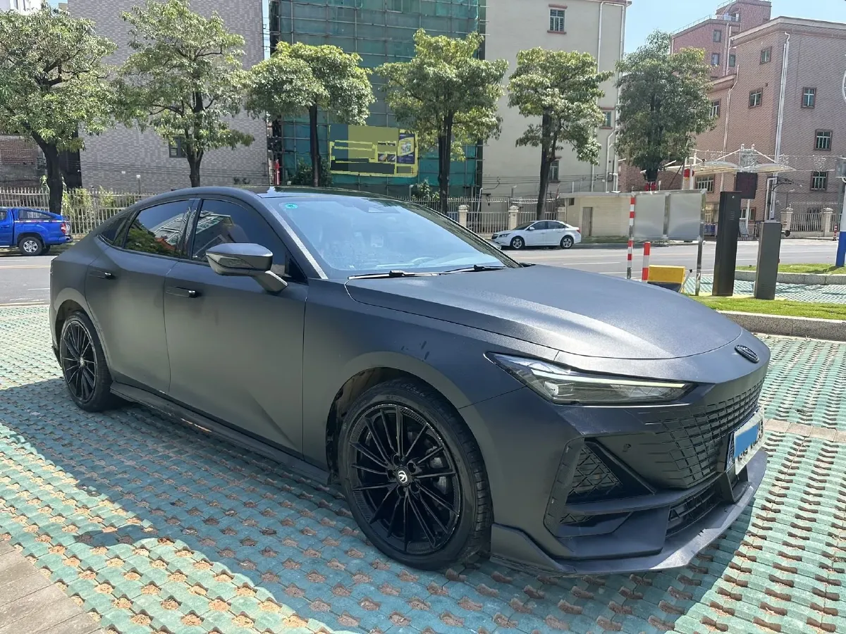 2023 ChangAn UNI-V 1.5T 188HP L4 7DCT,autocango,china used car exporter,china ev exporter,chinese used car exporter,chinese used ev exporter