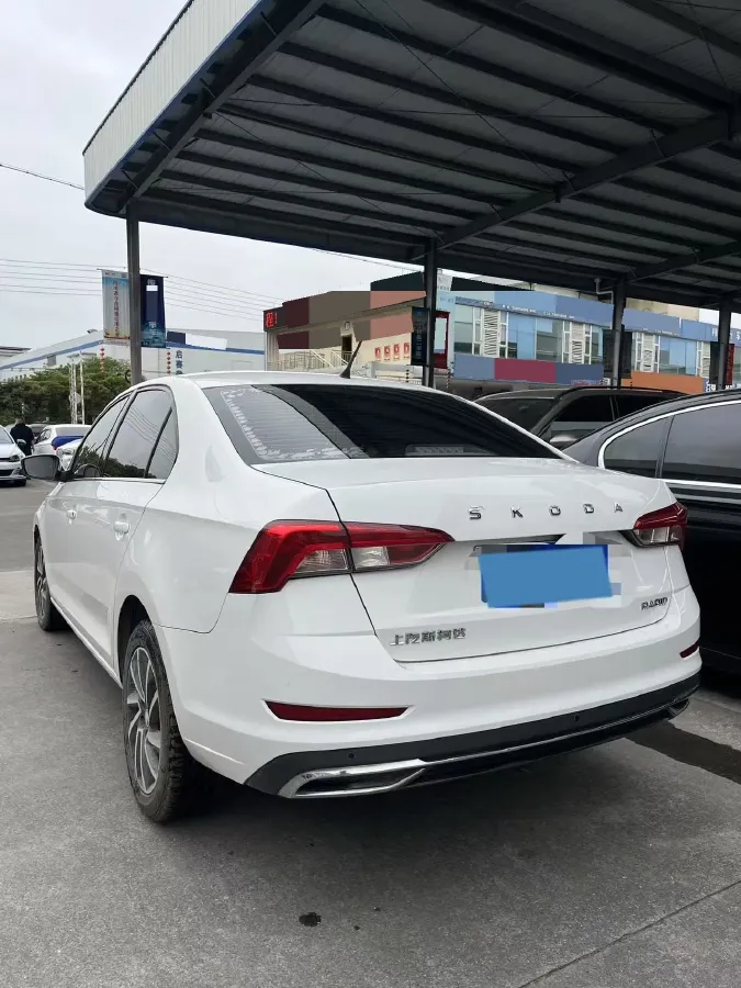 2022 Skoda Rapid 1.5L 112HP L4 6AT,autocango,china used car exporter,china ev exporter,chinese used car exporter,chinese used ev exporter