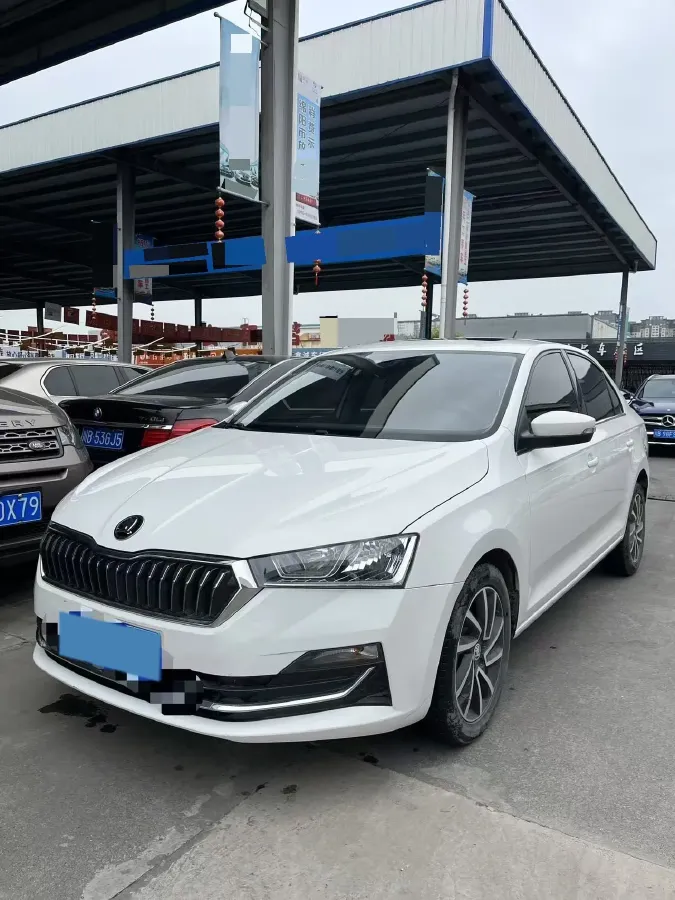 2022 Skoda Rapid 1.5L 112HP L4 6AT,autocango,china used car exporter,china ev exporter,chinese used car exporter,chinese used ev exporter