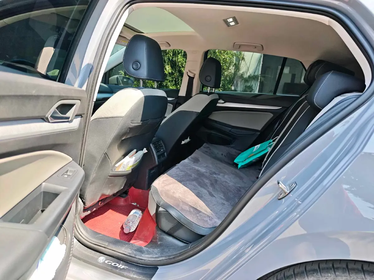 2023 Volkswagen Golf 1.4T 150HP L4 7DCT,autocango,china used car exporter,china ev exporter,chinese used car exporter,chinese used ev exporter