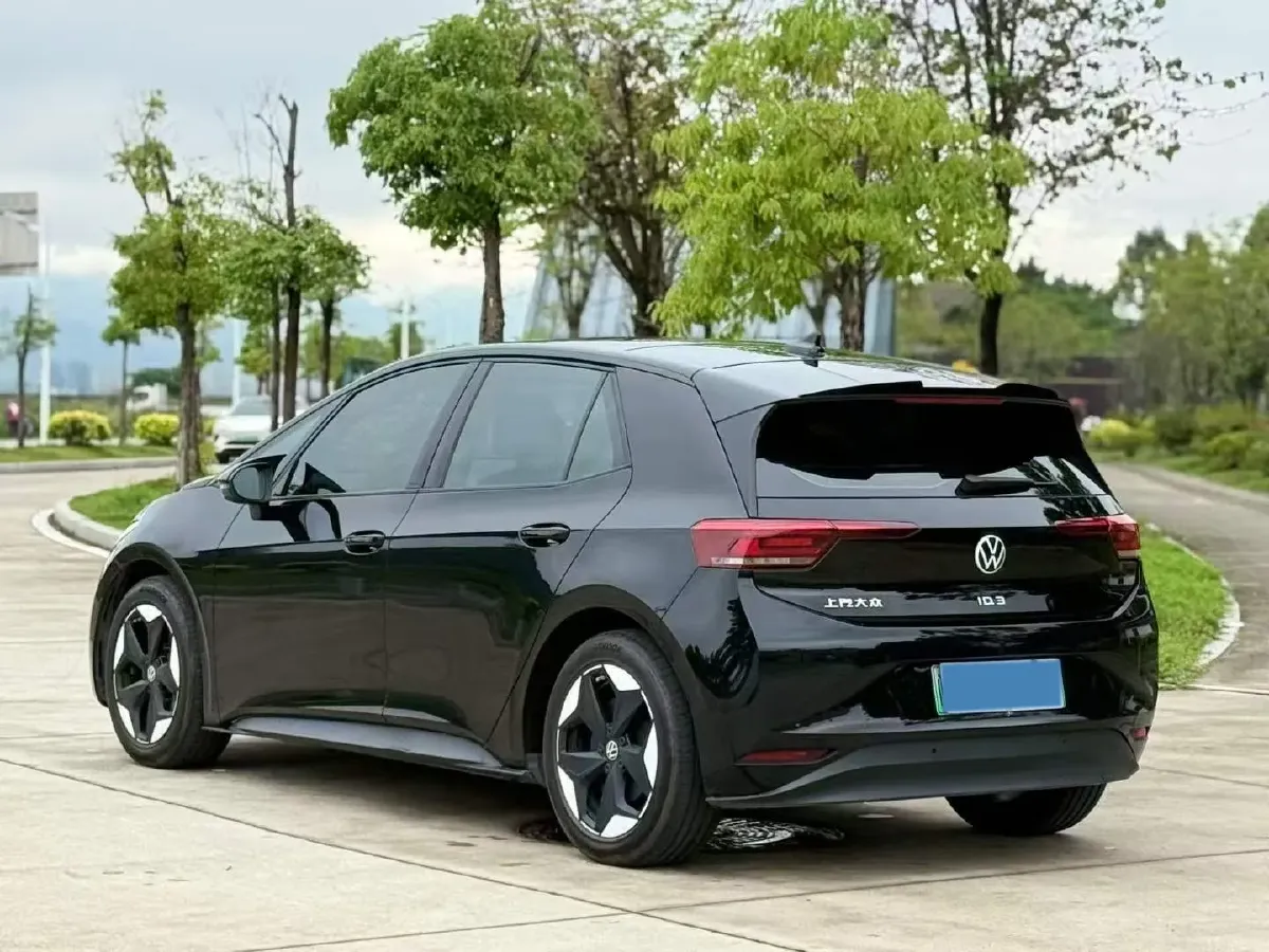 2025 Volkswagen ID.3 BEV 53.6KWH,autocango,china used car exporter,china ev exporter,chinese used car exporter,chinese used ev exporter