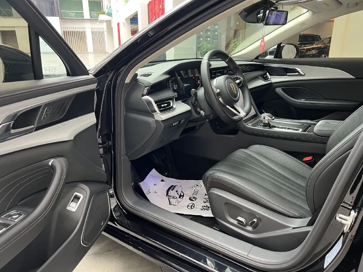 2025 HongQi H5 1.5T 169HP L4 7DCT,autocango,china used car exporter,china ev exporter,chinese used car exporter,chinese used ev exporter