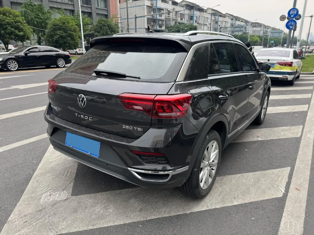 2021 Volkswagen T-Roc 1.4T 150HP L4 7DCT,autocango,china used car exporter,china ev exporter,chinese used car exporter,chinese used ev exporter
