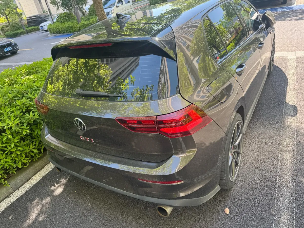 2023 Volkswagen GolfGTI 2.0T 220HP L4 7DCT,autocango,china used car exporter,china ev exporter,chinese used car exporter,chinese used ev exporter