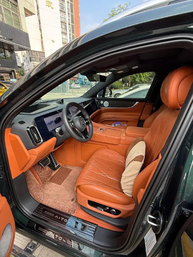 2024 AITO AITO M9 1.5T 152HP L4 REEV 42KWH,autocango,china used car exporter,china ev exporter,chinese used car exporter,chinese used ev exporter