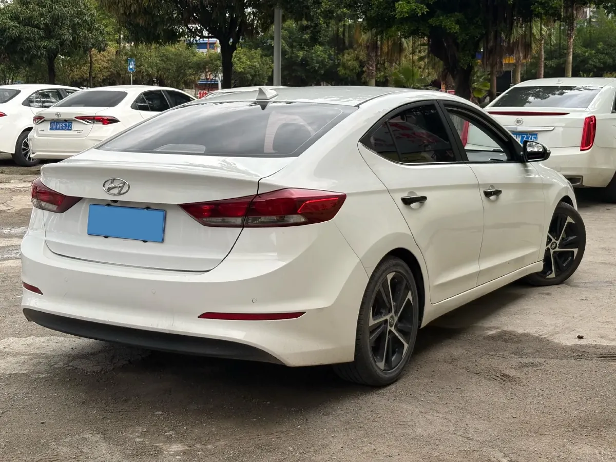 2016 Hyundai Elantra 1.6L 130HP L4 6AT,autocango,china used car exporter,china ev exporter,chinese used car exporter,chinese used ev exporter