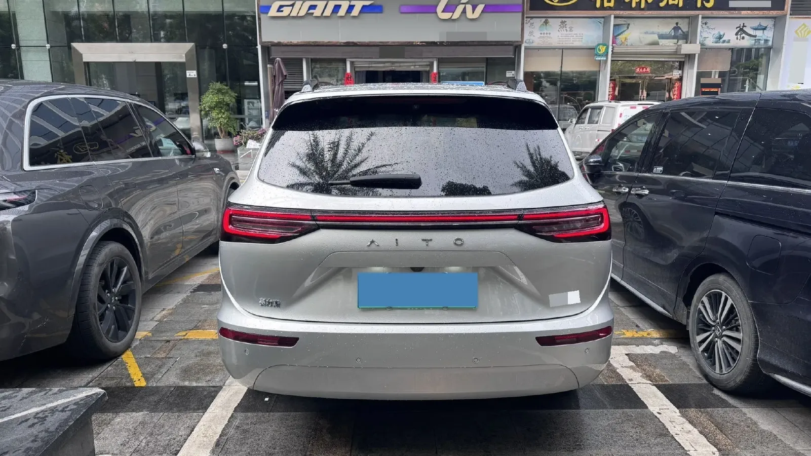 2024 AITO AITO M7 1.5T 152HP L4 REEV 40KWH,autocango,china used car exporter,china ev exporter,chinese used car exporter,chinese used ev exporter