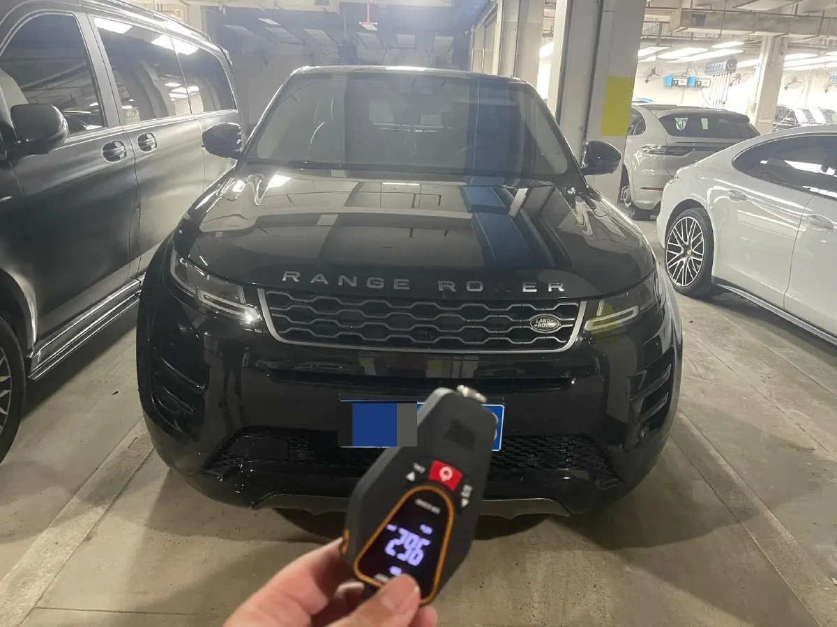 2020 Land Rover Range Rover Evoque 2.0T 249HP L4 9AT,autocango,china used car exporter,china ev exporter,chinese used car exporter,chinese used ev exporter