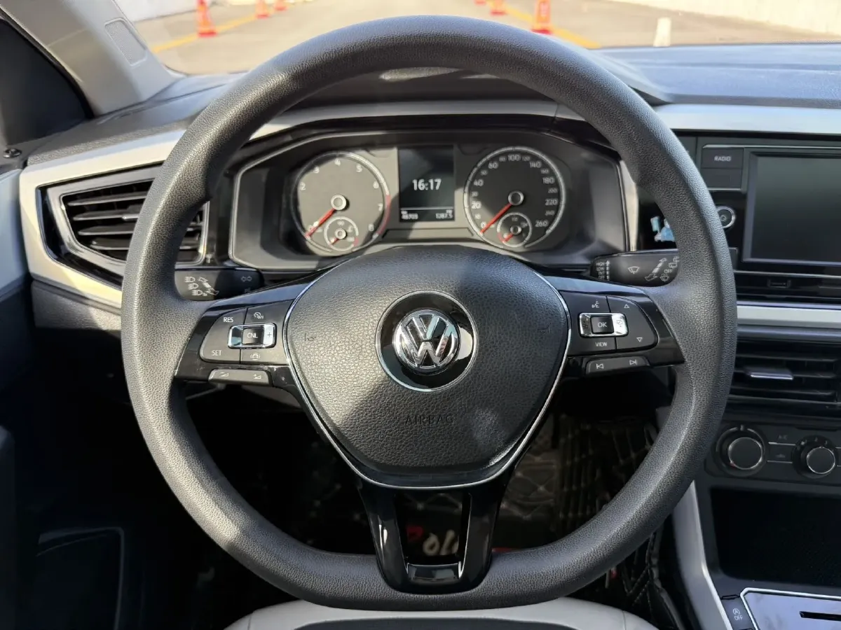 2019 Volkswagen Polo 1.5L 113HP L4 6AT,autocango,china used car exporter,china ev exporter,chinese used car exporter,chinese used ev exporter