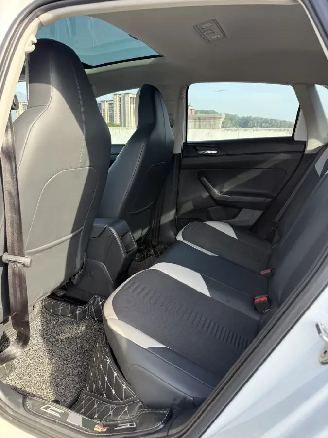 2019 Volkswagen Polo 1.5L 113HP L4 6AT,autocango,china used car exporter,china ev exporter,chinese used car exporter,chinese used ev exporter
