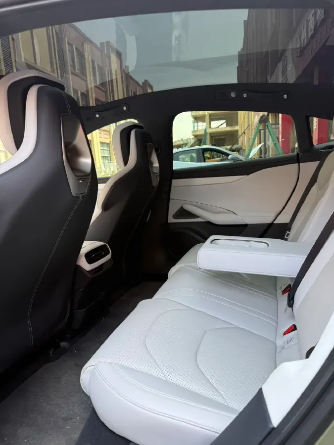 2024 MI SU7 BEV 94.3KWH,autocango,china used car exporter,china ev exporter,chinese used car exporter,chinese used ev exporter