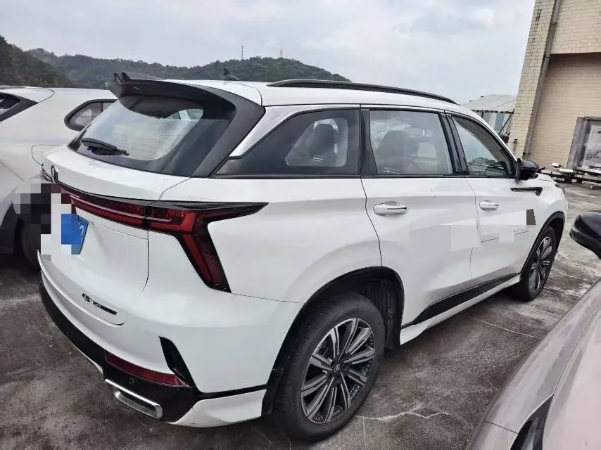 2024 ChangAn CS75 Plus 2.0T 233HP L4 8AT,autocango,china used car exporter,china ev exporter,chinese used car exporter,chinese used ev exporter