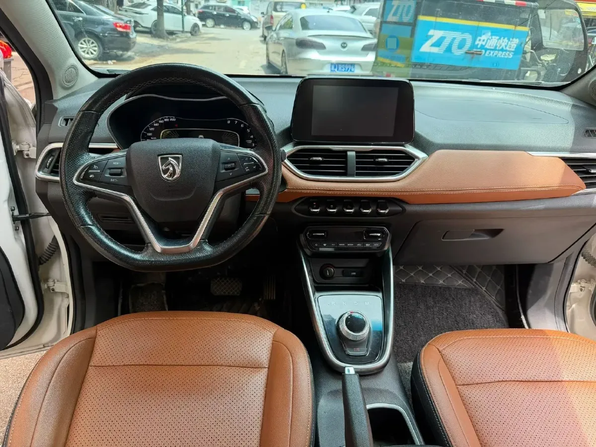 2018 KaiYi E3 1.6L 110HP L4 5MT,autocango,china used car exporter,china ev exporter,chinese used car exporter,chinese used ev exporter