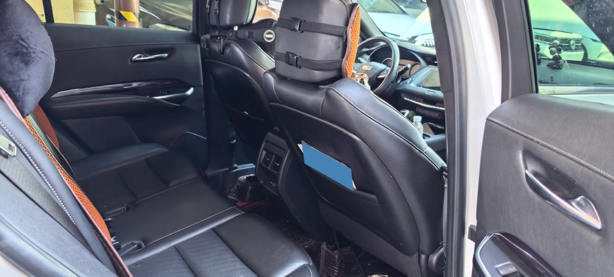 2020 Cadillac XT4 2.0T 241HP L4 9AT,autocango,china used car exporter,china ev exporter,chinese used car exporter,chinese used ev exporter