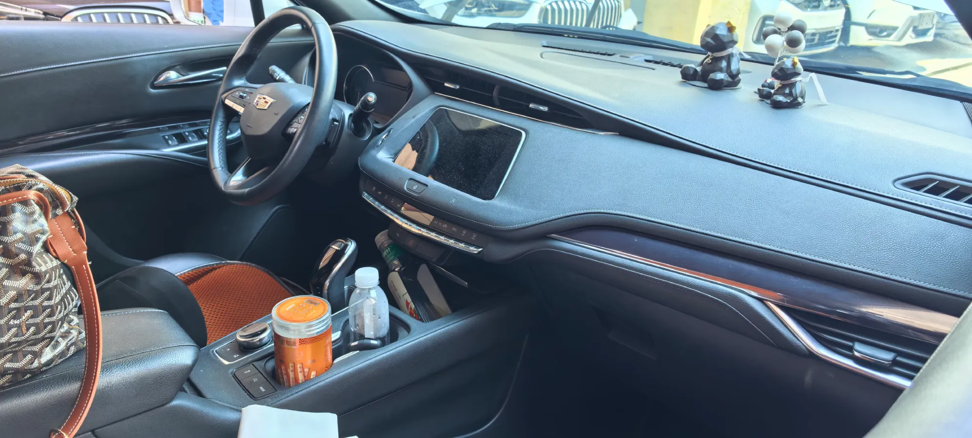 2020 Cadillac XT4 2.0T 241HP L4 9AT,autocango,china used car exporter,china ev exporter,chinese used car exporter,chinese used ev exporter