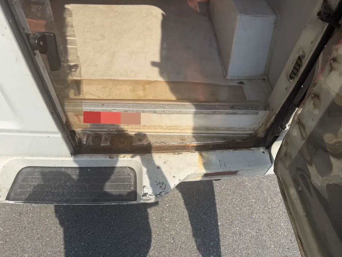 2018 MAXUS XinTu V80 2.5T 136HP L4 6MT,autocango,china used car exporter,china ev exporter,chinese used car exporter,chinese used ev exporter