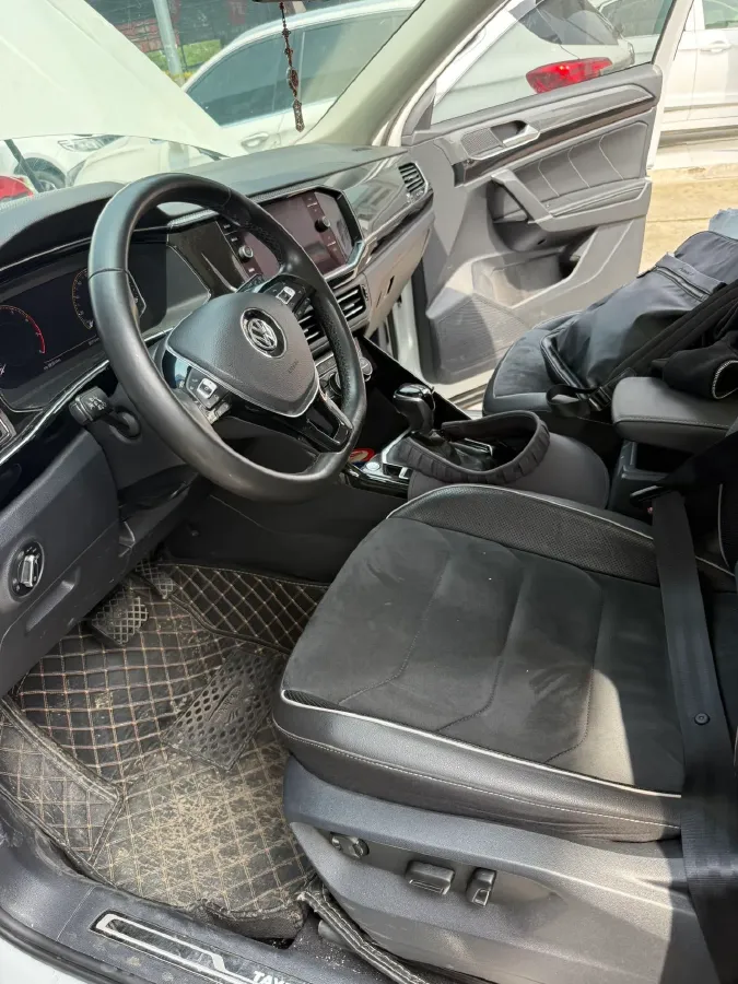 2019 Volkswagen Tayron 2.0T 186HP L4 7DCT,autocango,china used car exporter,china ev exporter,chinese used car exporter,chinese used ev exporter