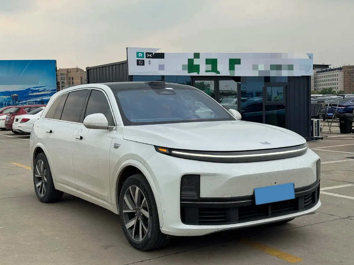 2023 Li L7 Range Extended 154HP REEV 40.9KWH,autocango,china used car exporter,china ev exporter,chinese used car exporter,chinese used ev exporter