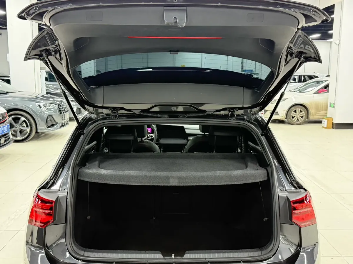 2021 Volkswagen Golf 1.4T 150HP L4 7DCT,autocango,china used car exporter,china ev exporter,chinese used car exporter,chinese used ev exporter