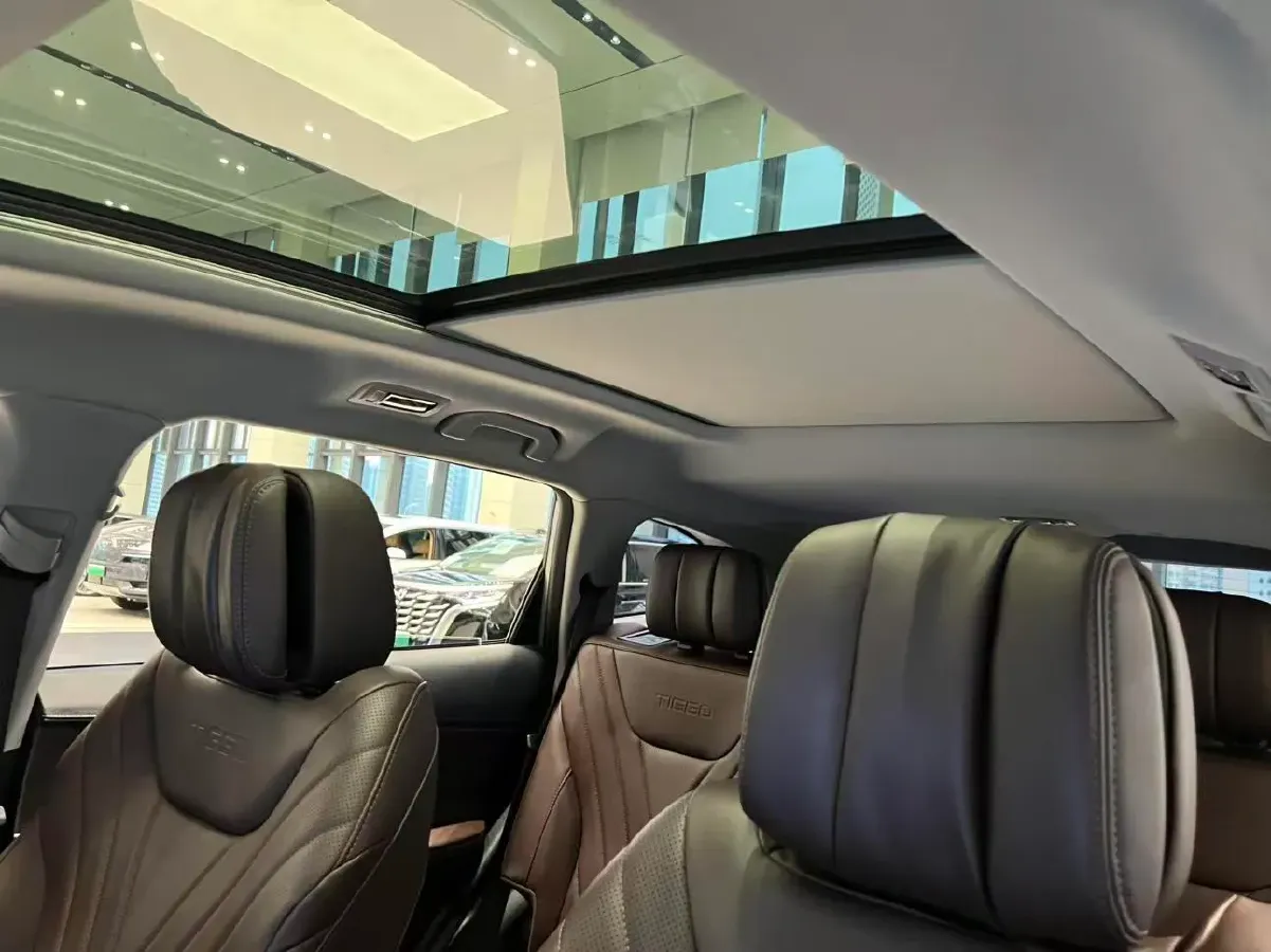 2024 Chery Tiggo 8 PRO 1.6T 197HP L4 7DCT,autocango,china used car exporter,china ev exporter,chinese used car exporter,chinese used ev exporter