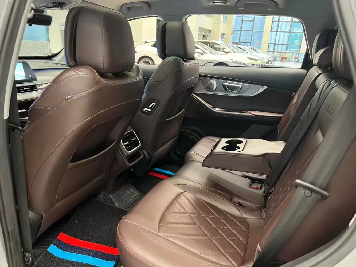 2024 Chery Tiggo 8 PRO 1.6T 197HP L4 7DCT,autocango,china used car exporter,china ev exporter,chinese used car exporter,chinese used ev exporter