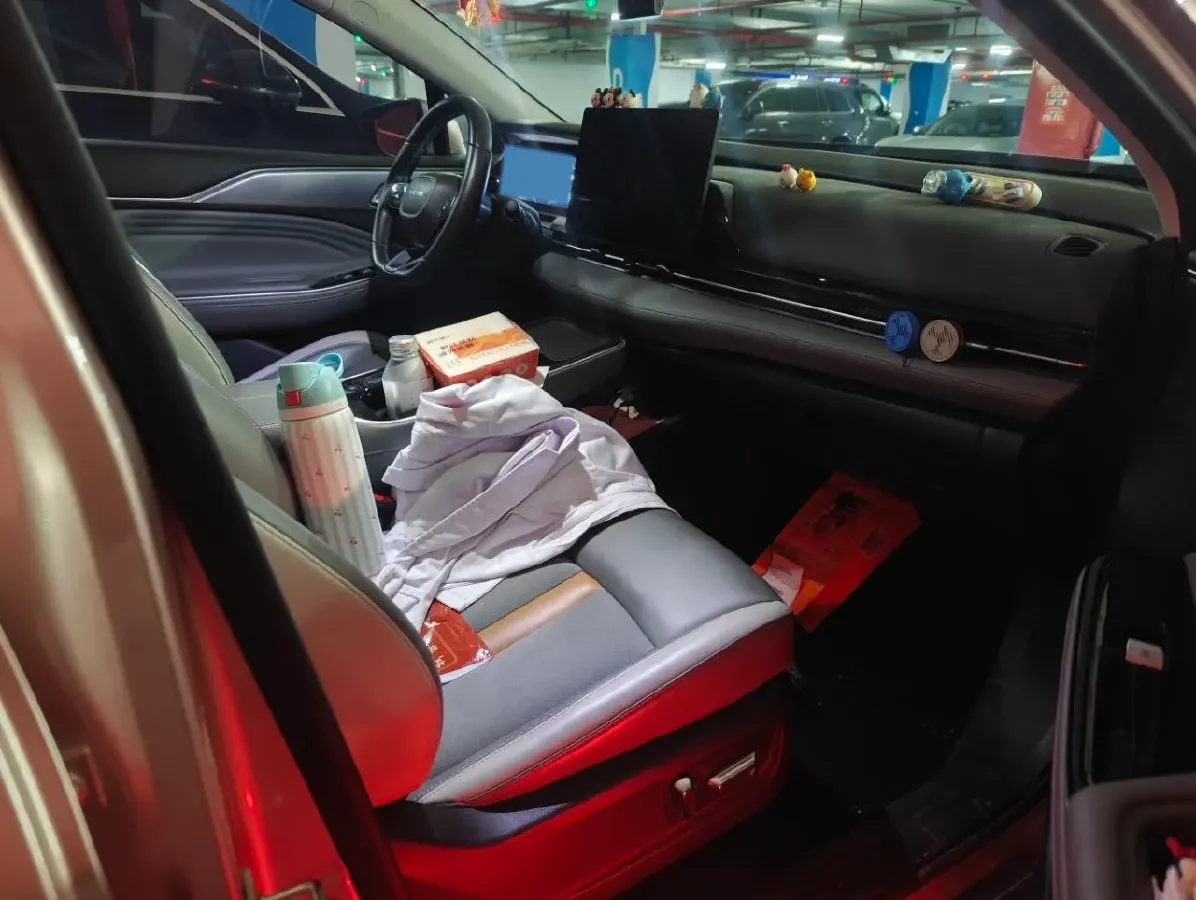 2022 ChangAn Oshan Z6 1.5T 170HP L4 6TCT PHEV 28.4KWH,autocango,china used car exporter,china ev exporter,chinese used car exporter,chinese used ev exporter