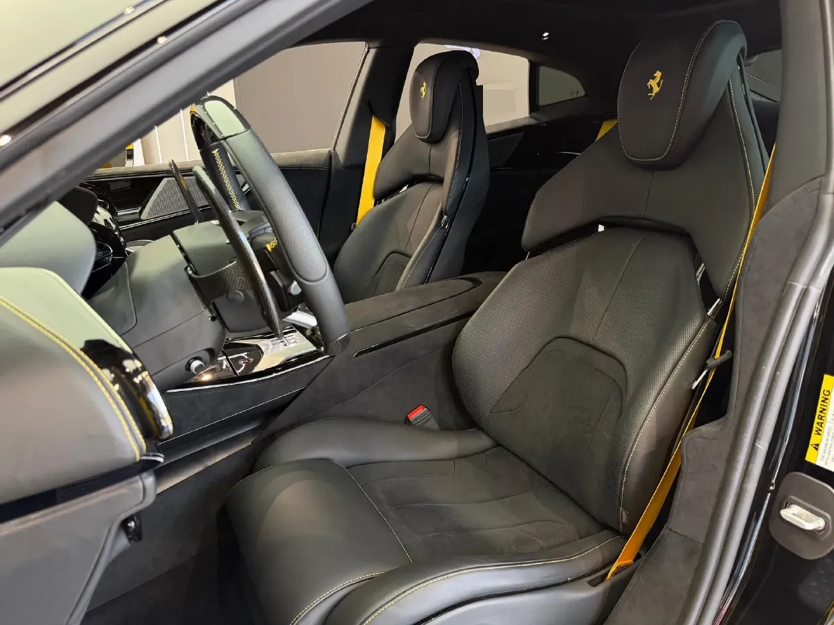 2023 Ferrari Purosangue 6.5L 725HP V12 8DCT,autocango,china used car exporter,china ev exporter,chinese used car exporter,chinese used ev exporter