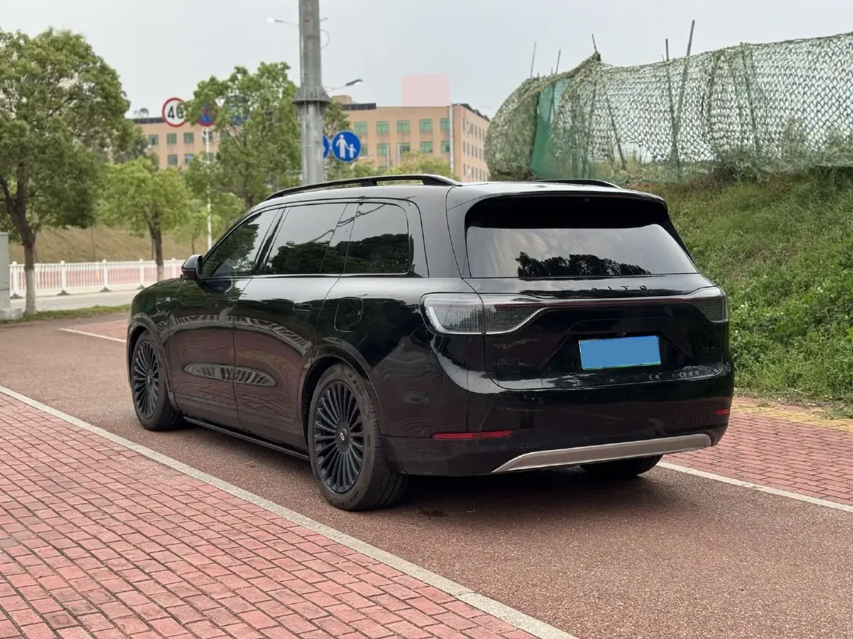 2024 AITO AITO M9 1.5T 152HP L4 REEV 42KWH,autocango,china used car exporter,china ev exporter,chinese used car exporter,chinese used ev exporter