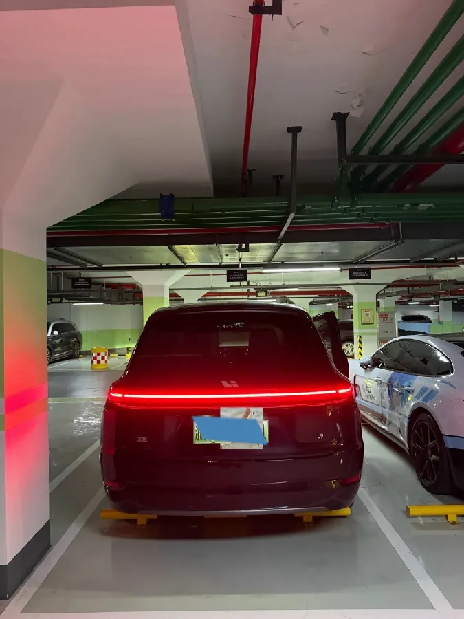 2023 Li L9 Range Extended 154HP REEV 42.6KWH,autocango,china used car exporter,china ev exporter,chinese used car exporter,chinese used ev exporter