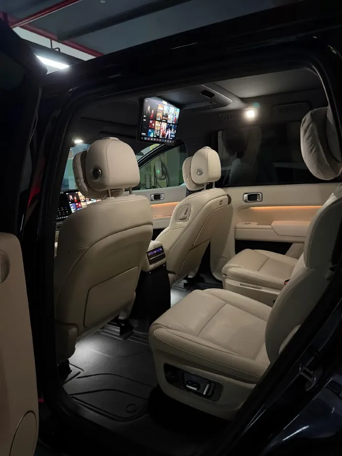 2023 Li L9 Range Extended 154HP REEV 42.6KWH,autocango,china used car exporter,china ev exporter,chinese used car exporter,chinese used ev exporter